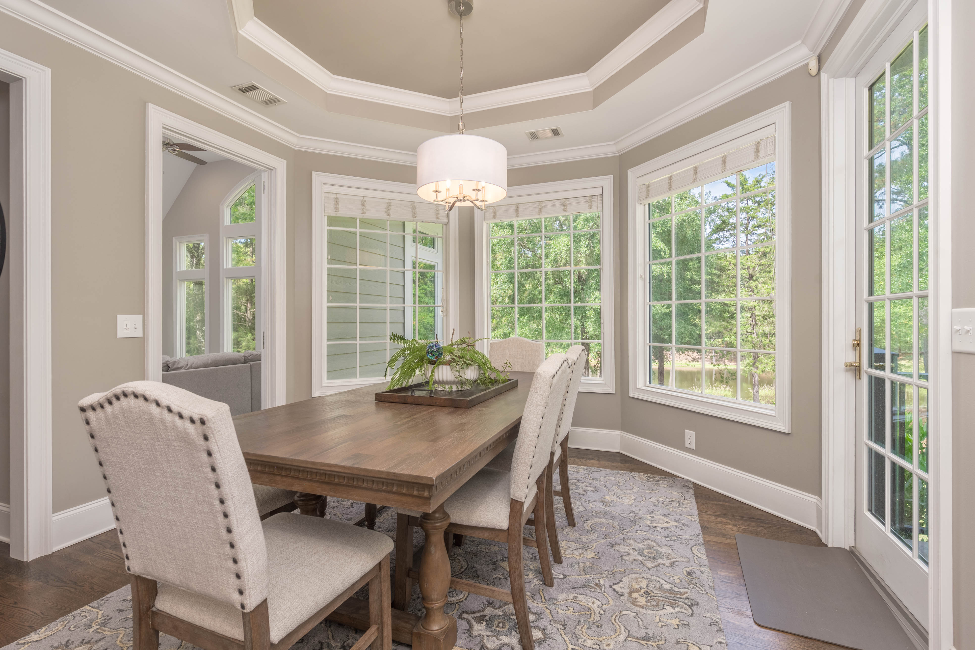 1011 Penfield Way image 26